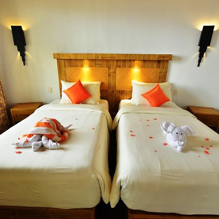Ambassador In Paradise Balabag  Eksteriør billede Deluxe Room