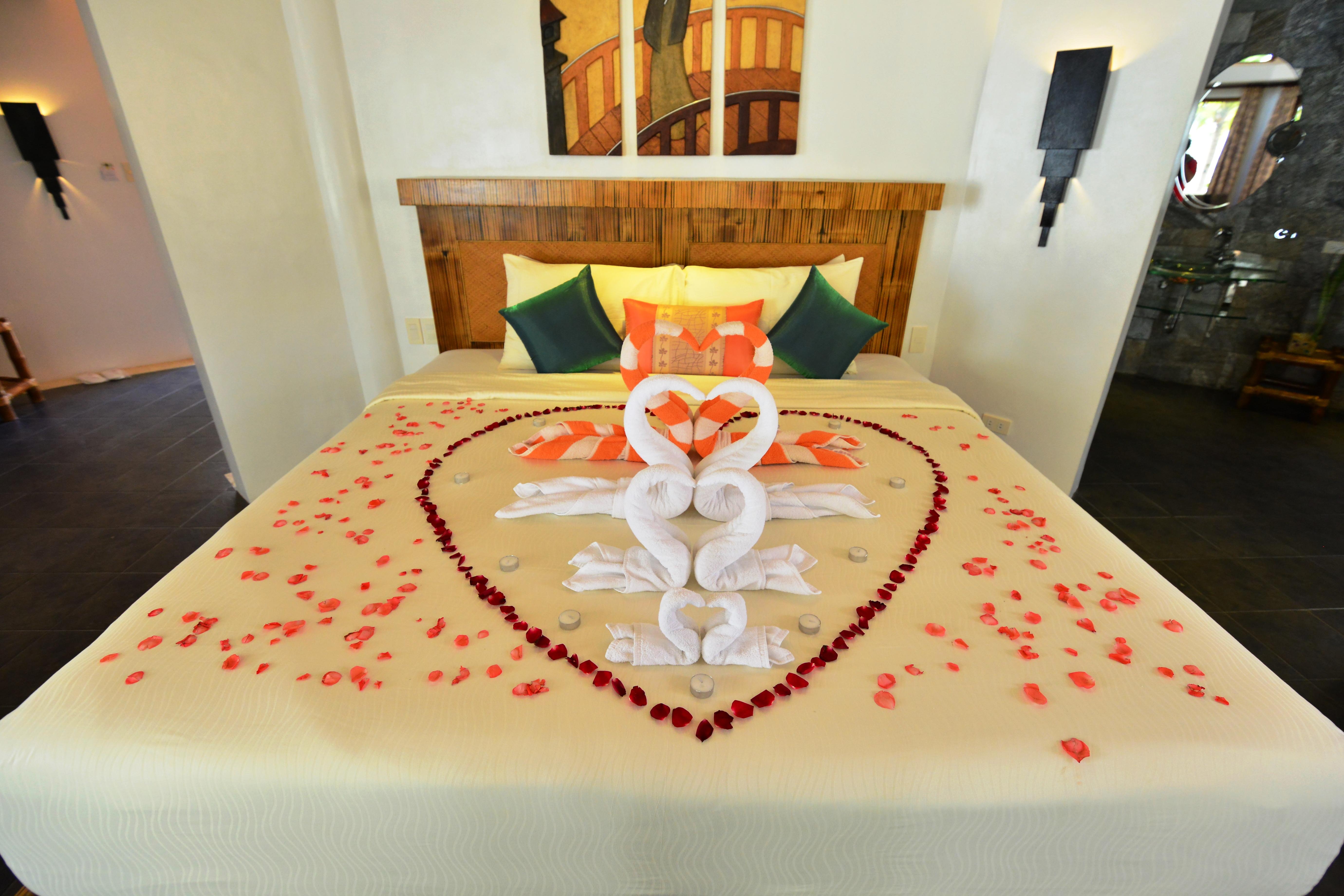 Ambassador In Paradise Balabag  Eksteriør billede Honeymoon Suite