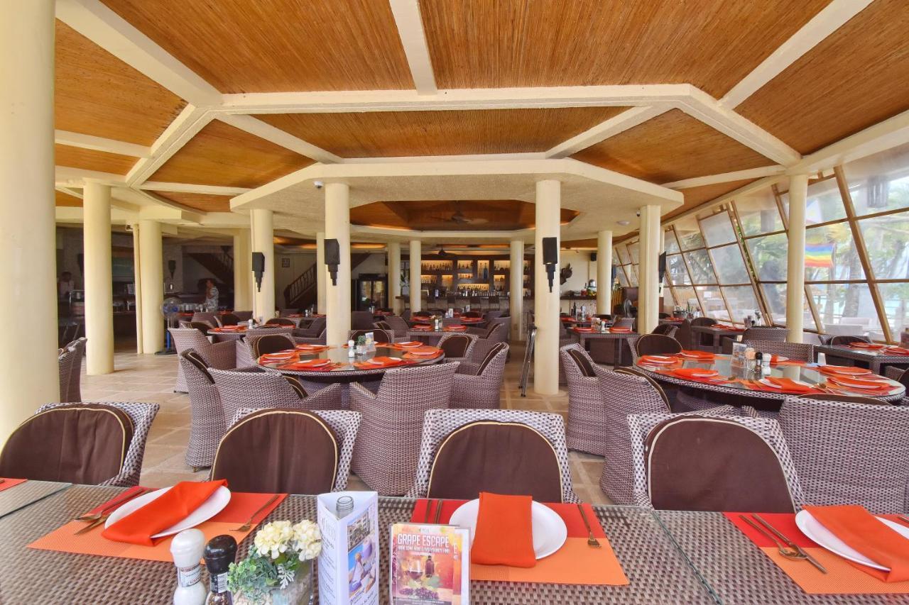 Ambassador In Paradise Balabag  Eksteriør billede The restaurant