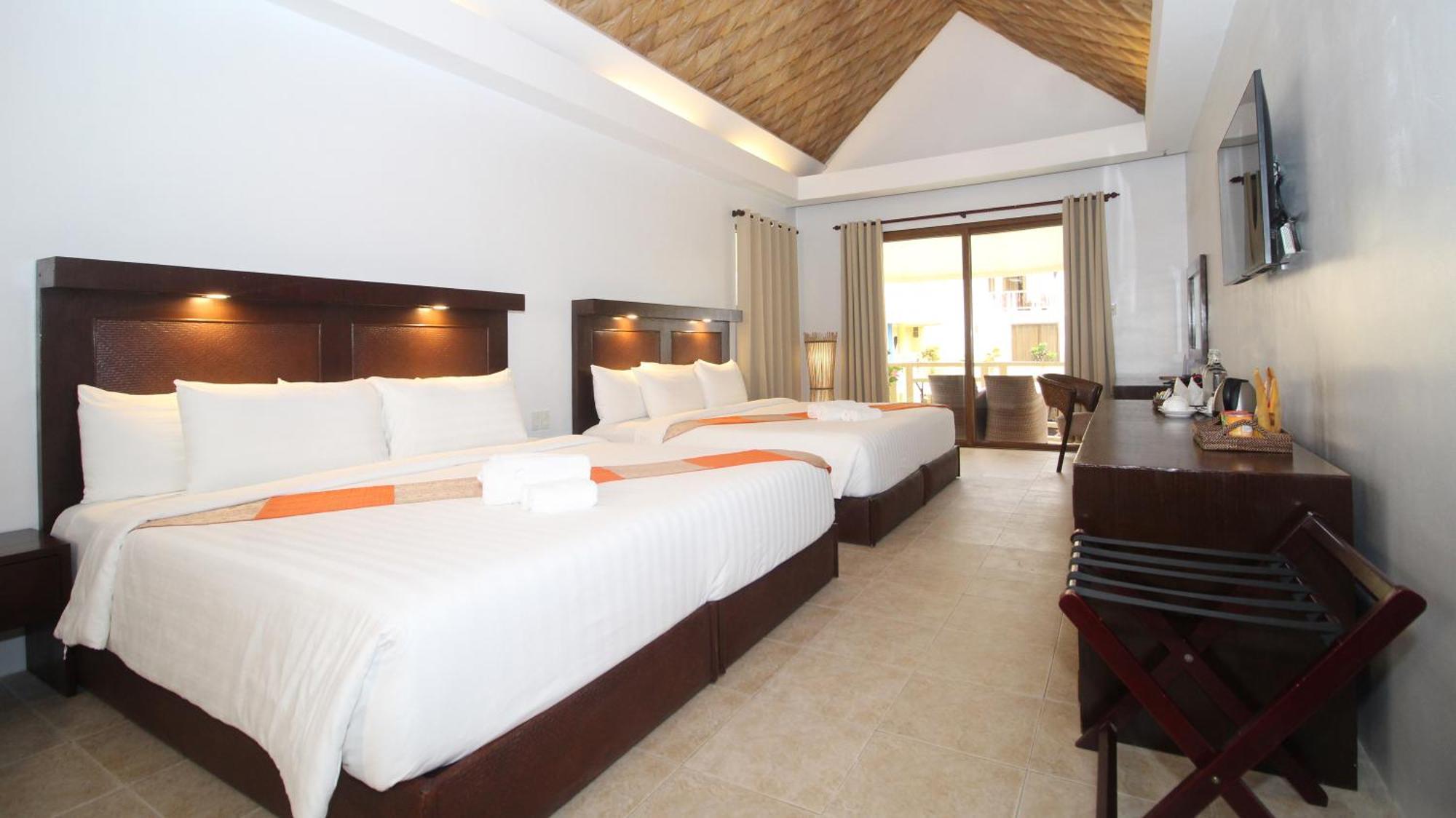 Ambassador In Paradise Balabag  Eksteriør billede Deluxe Room
