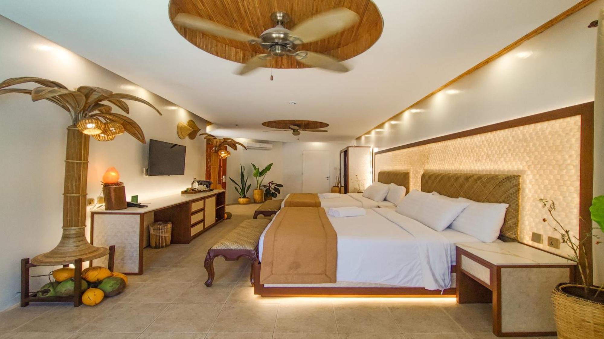 Ambassador In Paradise Balabag  Eksteriør billede Deluxe Room
