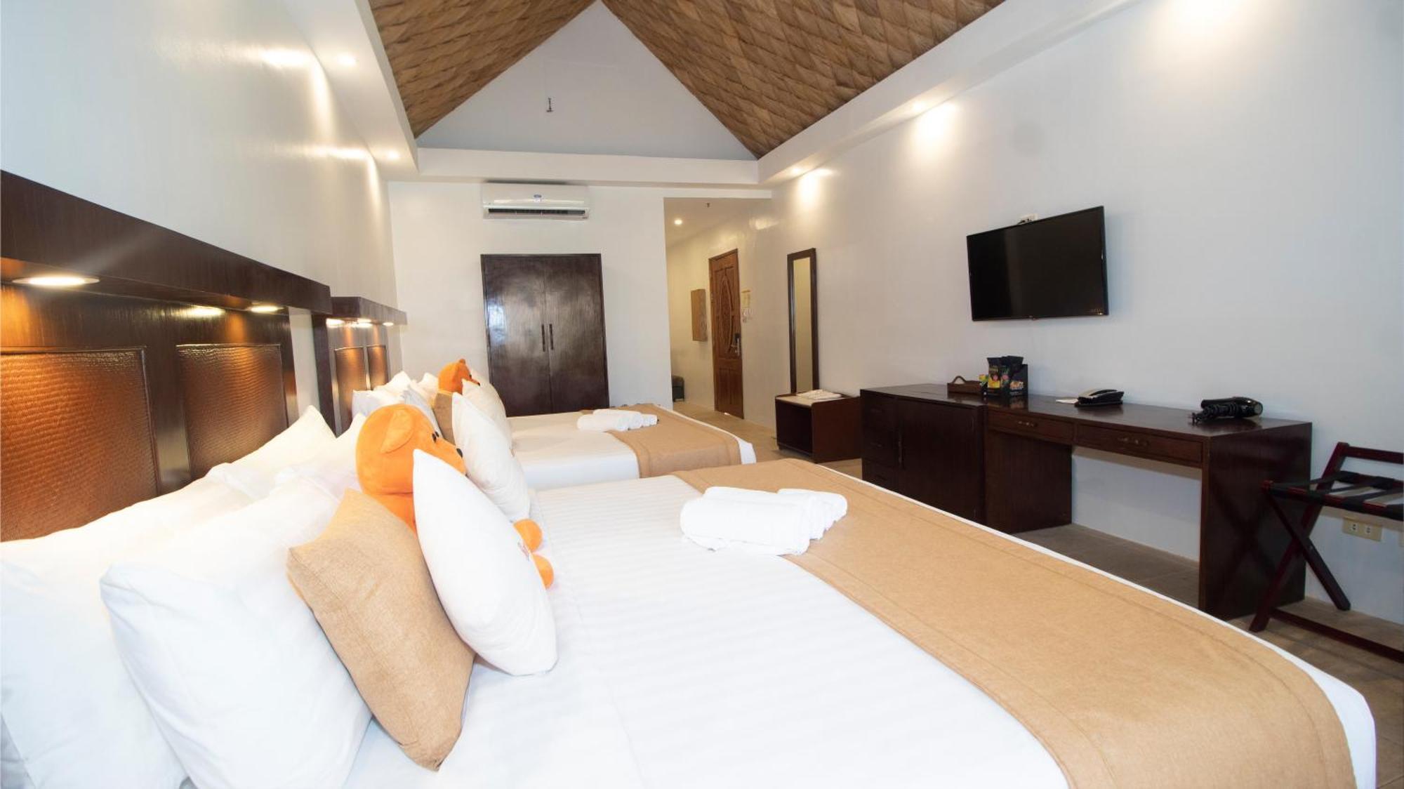 Ambassador In Paradise Balabag  Eksteriør billede Deluxe Room